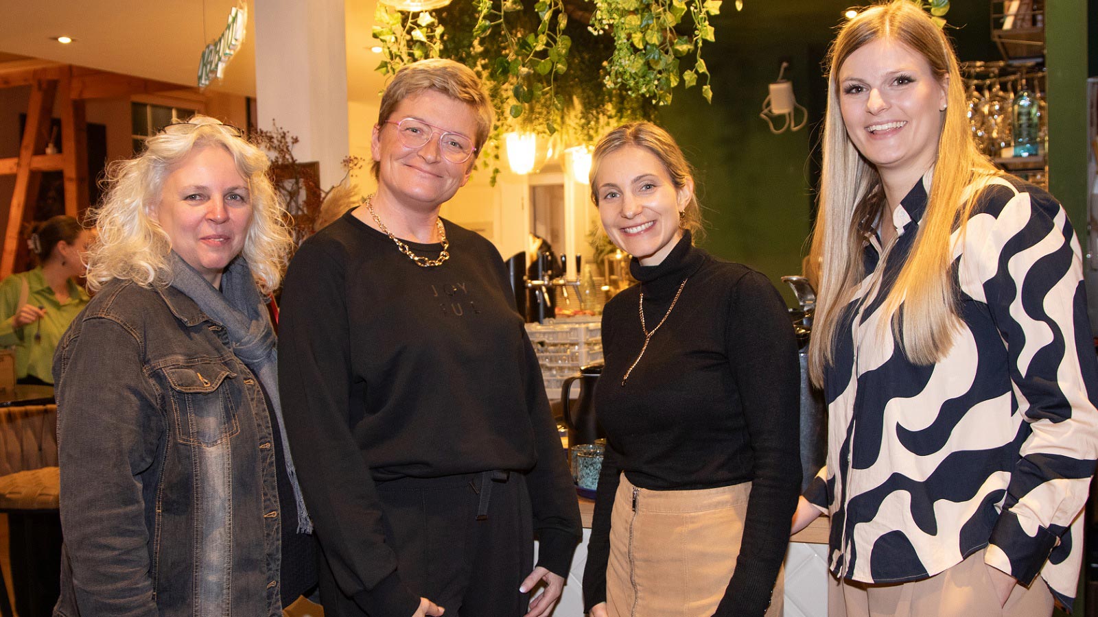 WOMEN in Business